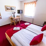 ホテル Bau マリボル