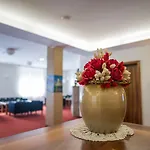 Bau فندق ماريبور