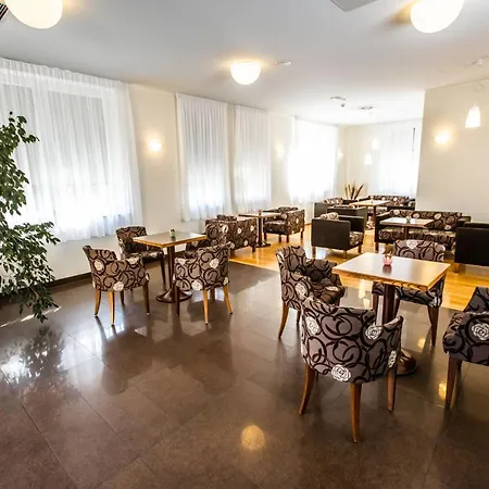 Bau 4*