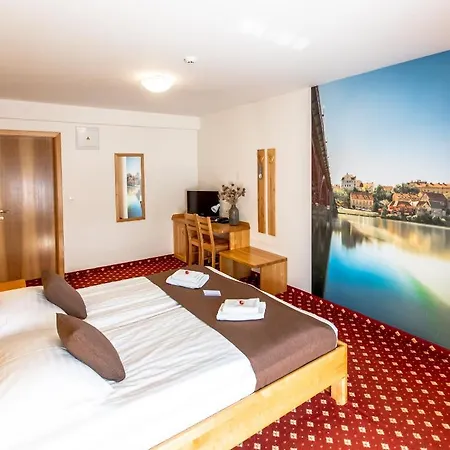 Bau 4* Μαριμπόρ