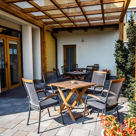 Bau Hotel 4*