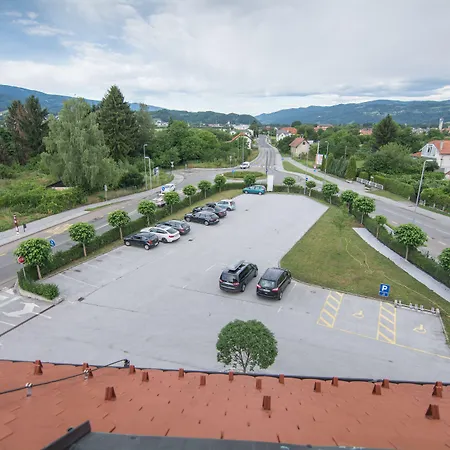 Bau 호텔 마리보르