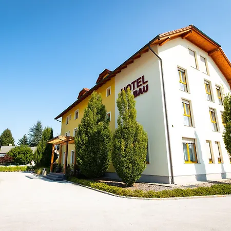 Hotel Bau 4*