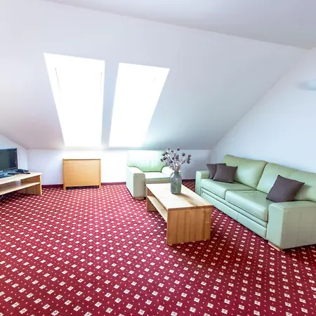 Hotel Bau 4*