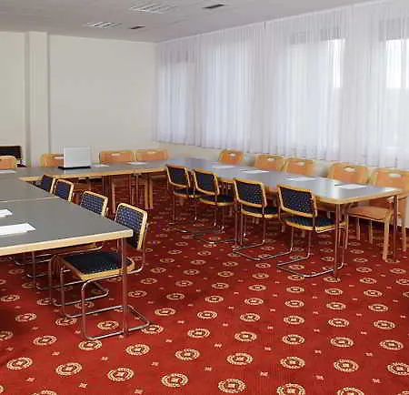 Ξενοδοχείο Bau 4*