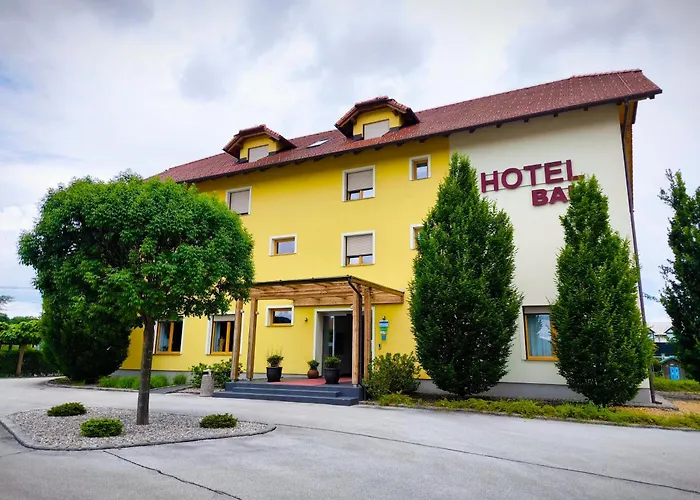 Hotel Bau 4*